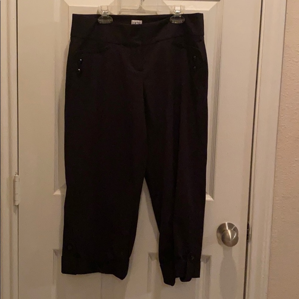 Cropped Pants 209